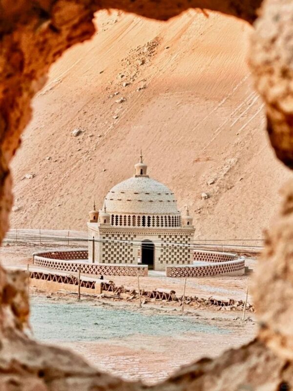 Urumqi Turpan Karez Well/Mazar Village One-Day Tour - Mazar Village and lunch on the route