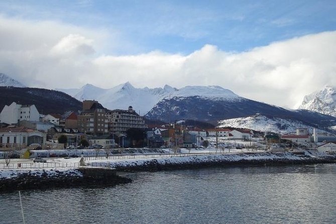 Ushuaia: Escondido and Fagnano Lakes With Transfer - Pickup and Departure Details