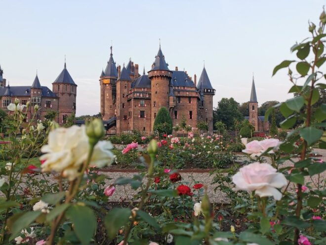 Utrecht: De Haar Castle Gardens Entrance Ticket - Selecting Participants and Dates
