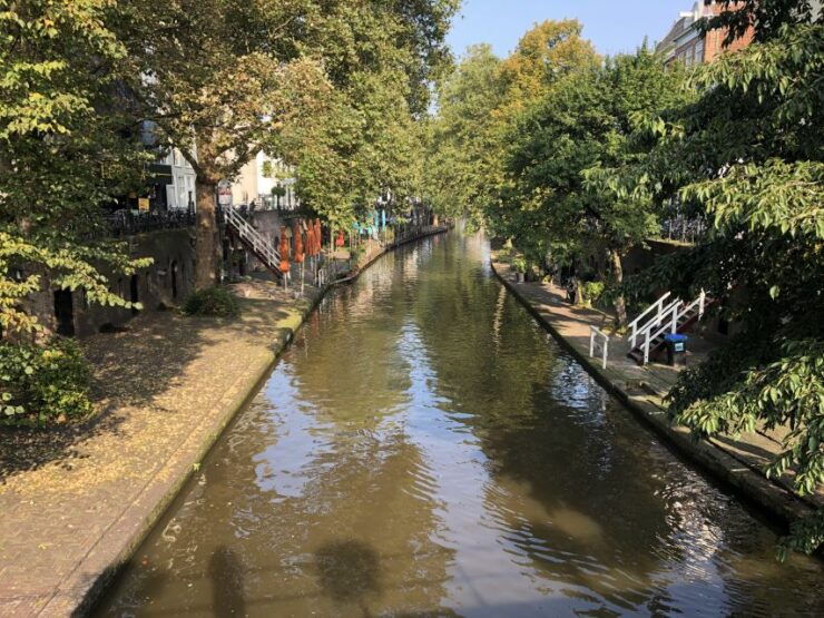 Utrecht Walking Tour With a Local Comedian as Guide - Activity Details