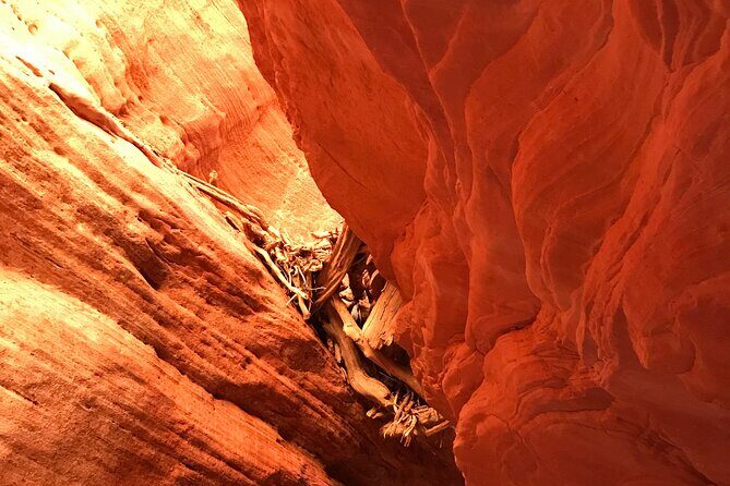 UTV Adventure to Peek-a-Boo Slot Canyon near Kanab, Utah - What to Expect from the UTV Adventure Tour