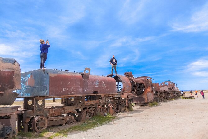 Uyuni Salt Flats _ Full Day _ English Speaking Guide - Meeting Details
