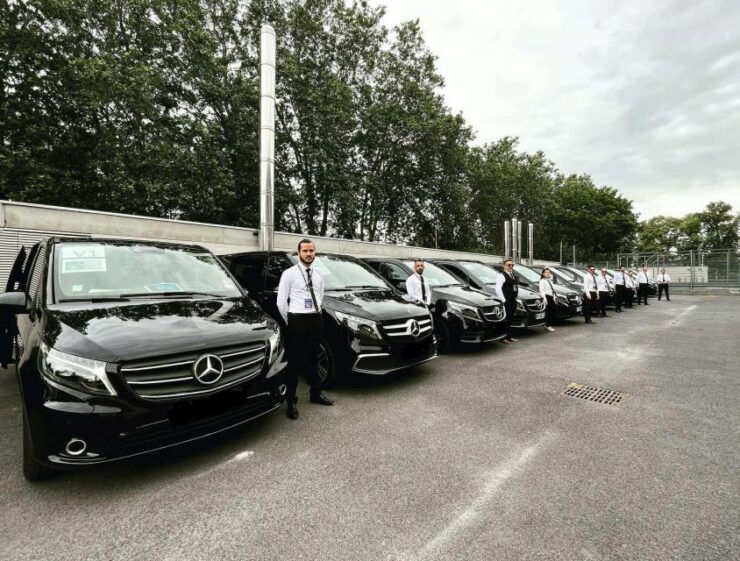 Val D'isere: Private Transfer to Lyon LYS Airport - Service Details for the Transfer