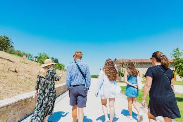 Val DOrcia: Boutique Winery Tour and Wine Tasting - Experience Highlights and Tasting Offerings