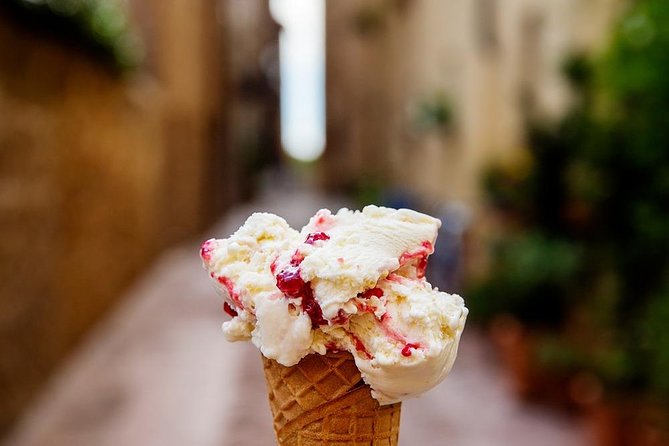 Val DOrcia Dreaming!! - What To Expect