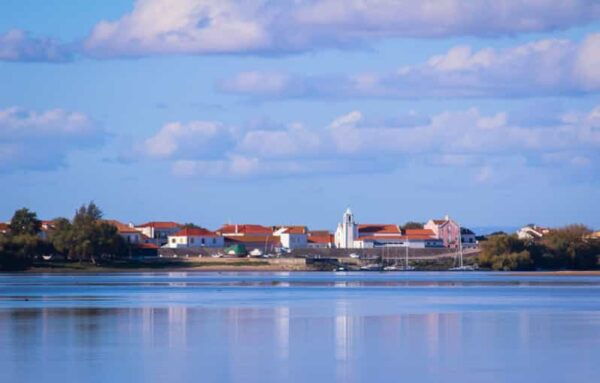 Valada: 1 Hour Boat Trip, Guided Tour - Wildlife Observations