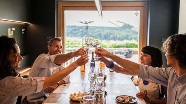 Valdobbiadene: Prosecco Tasting With Appetizers - Itinerary Highlights