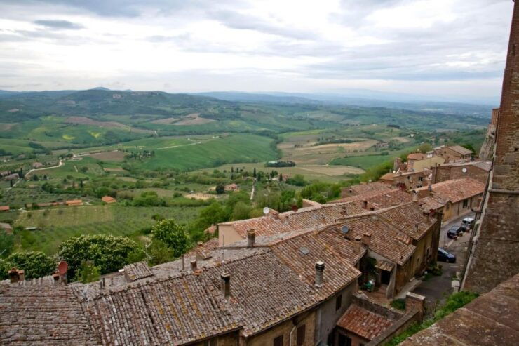 Valdorcia: Montalcino and Montepulciano Scenery in the World - Valdorcia UNESCO World Heritage Site