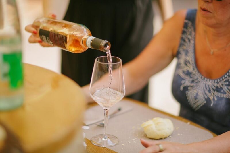 Valeggio: Summer Sips - 3 young wines with guided winery tour. - FAQ