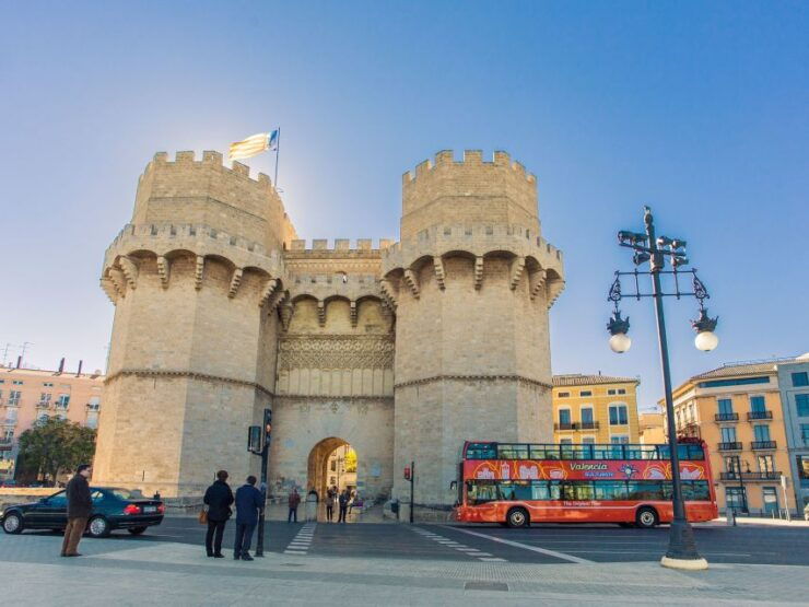 Valencia: 15 Hour Hop-On-Hop-Off Bus Ticket and San Nicolás - Experience Highlights