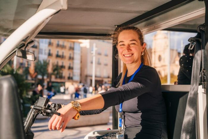 Valencia: 2-hour City Highlights Guided Tuk-Tuk Tour - Unique Sights and Attractions