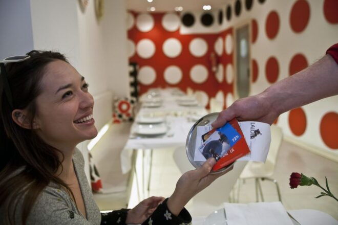 Valencia: 24, 48, or 72-Hour Valencia Tourist Card - Transportation and Museum Access