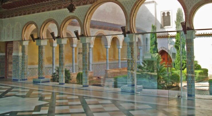 Valencia: Anna Alhambra and 3 Waterfalls Guided Tour - Booking Information