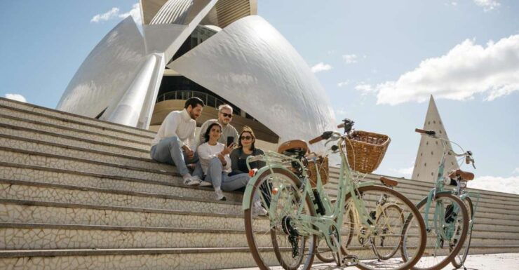 Valencia: Audioguide Eng,Esp,Ita + Bike All Day - Features and Inclusions