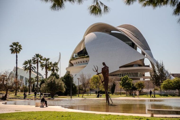 Valencia Bike Tours: City Highlights - Meeting Point and Parking