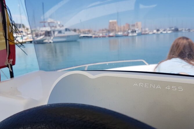 Valencia Boat Without License and Entrance to Beach Club Piscina - Meeting and Pickup Details