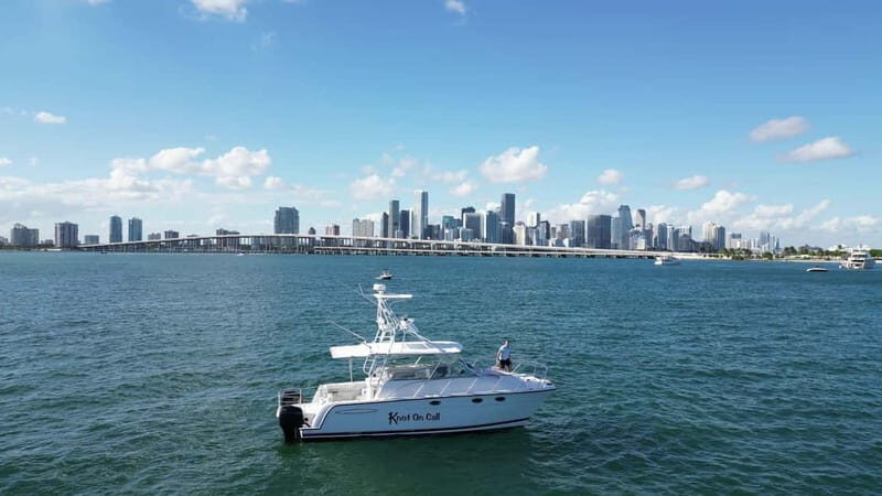 Valencia: Catamaran Boat Rental with Captain and Drinks - FAQ