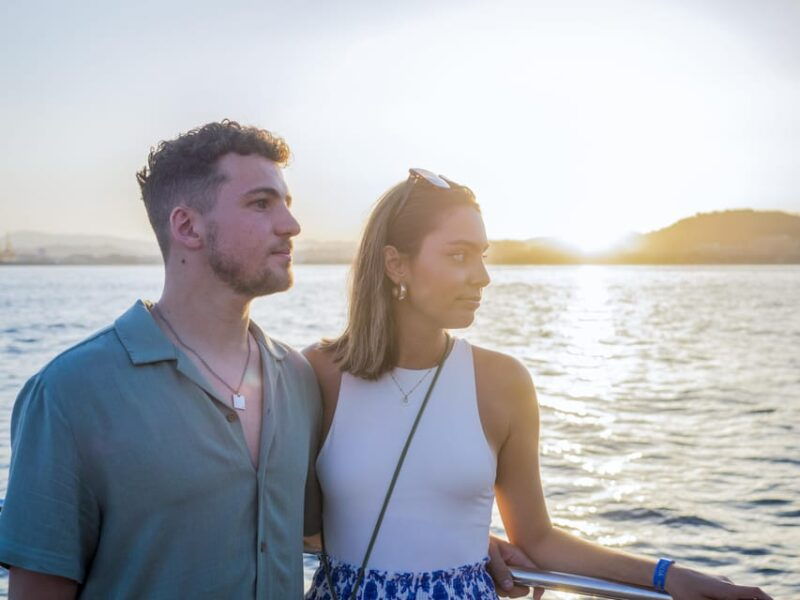 Valencia: Catamaran Cruise With Sunset Option - Experience and Highlights