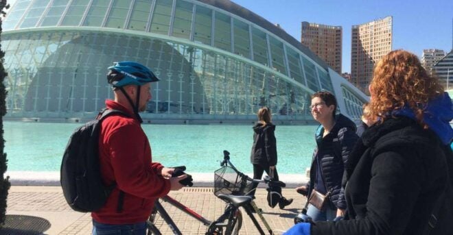 Valencia: City Bike Tour - Inclusions