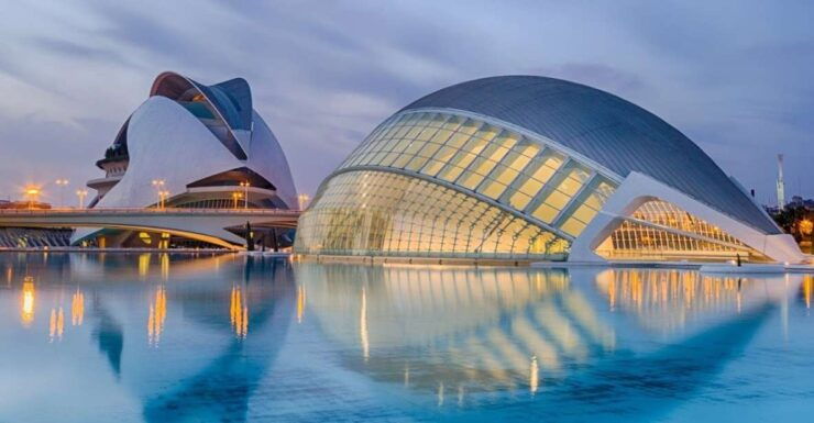 Valencia: City Center and Reina Square Family Walking Tour - Key Tour Details