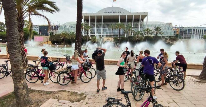 Valencia: City Highlights Guided Bike Tour - Tour Description
