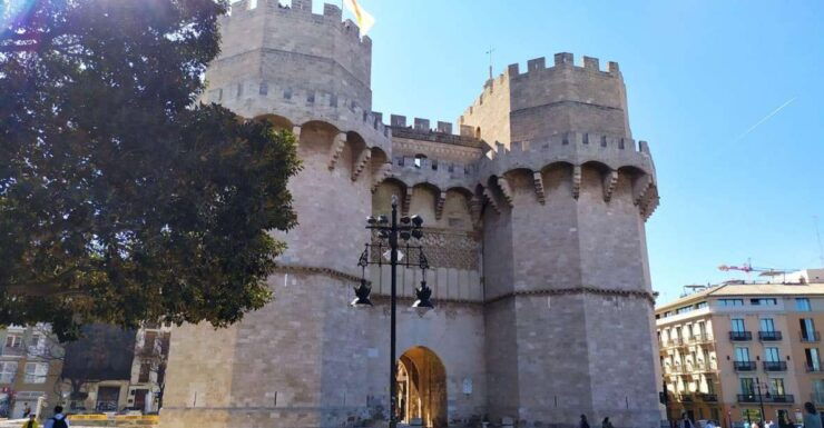 Valencia: City Walking Tour With Top Attractions - ITALIAN - Itinerary
