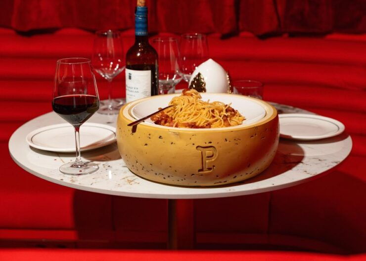 Valencia: Cooking Traditional Italian Cuisine With Claudio - Language Options and Group Size