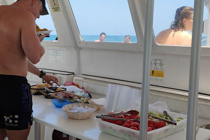 Valencia Cruise With Paella Lunch on Board and Cocktail at the Beach - The Sum Up
