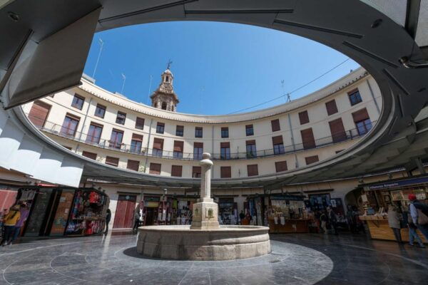 Valencia: Discover City Highlights on a Premium E-Bike - Guided Tour in Multiple Languages