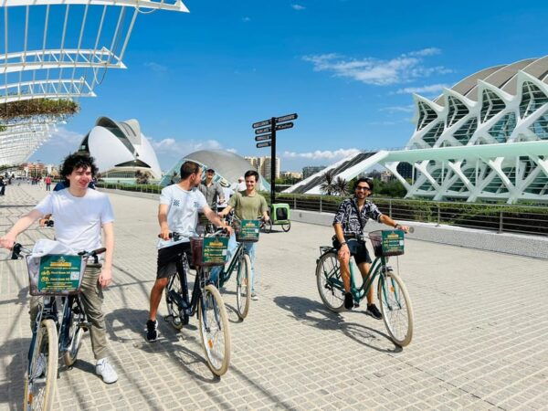 Valencia Electric Bike Tour: Historic Center & Art & Science - Turia Gardens