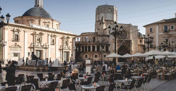 Valencia: Express Walk With a Local in 60 Minutes - Valencia: Express Walk Overview