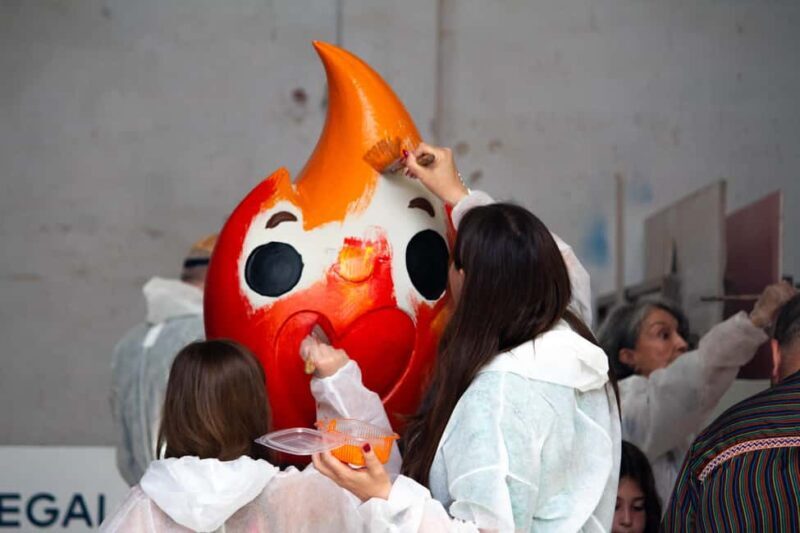 Valencia: Fallas theme tour with creative workshop - Diving Deeper into the Experience