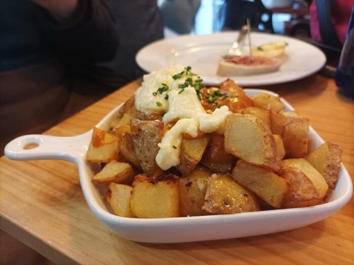 Valencia Food Tour With Tapas & Drinks With a Local - Common Questions