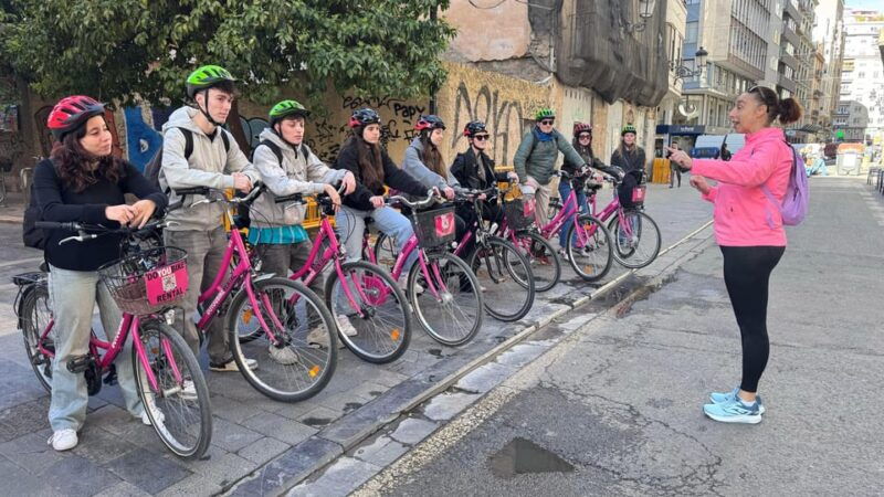 Valencia: Guided Private Bike Tour With Tapas and Drinks - Tour Highlights and Itinerary