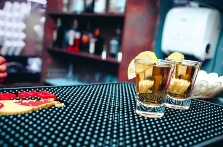 Valencia: Guided Pub Crawl With Free Shots - Activity Details