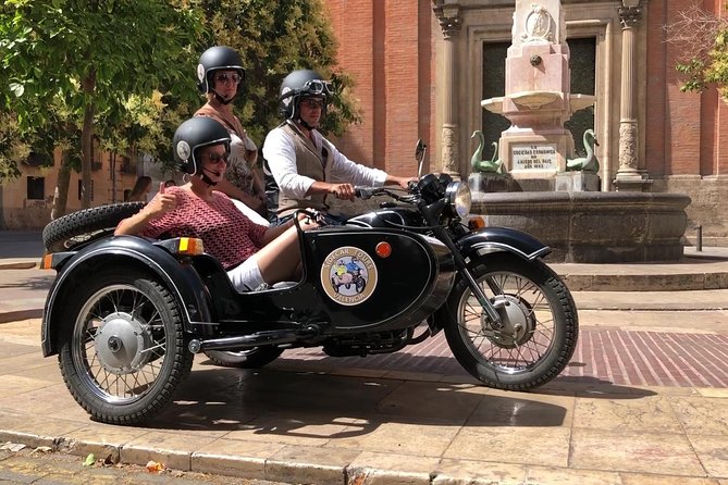 Valencia Highlights on a Vintage Sidecar - Experience the City at Night