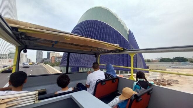 Valencia: Hop-On Hop-Off City Highlights Bus Tour Green Bus - Customer Reviews