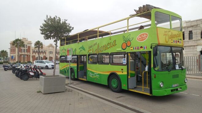 Valencia: Hop-On Hop-Off City Highlights Bus Tour Green Bus - Multilingual Support
