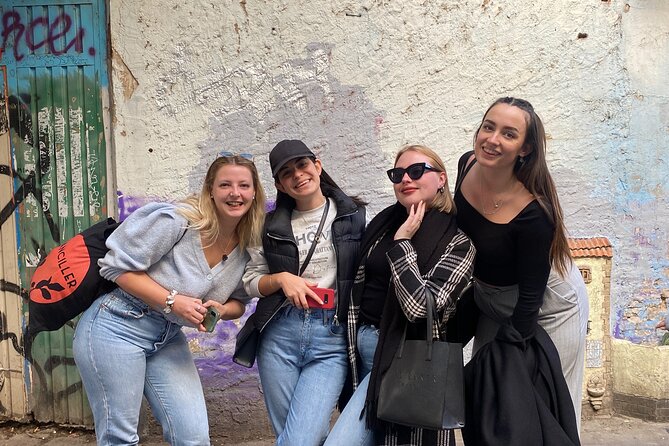 Valencia Iconic Sights Scavenger Hunt - Pickup and Directions