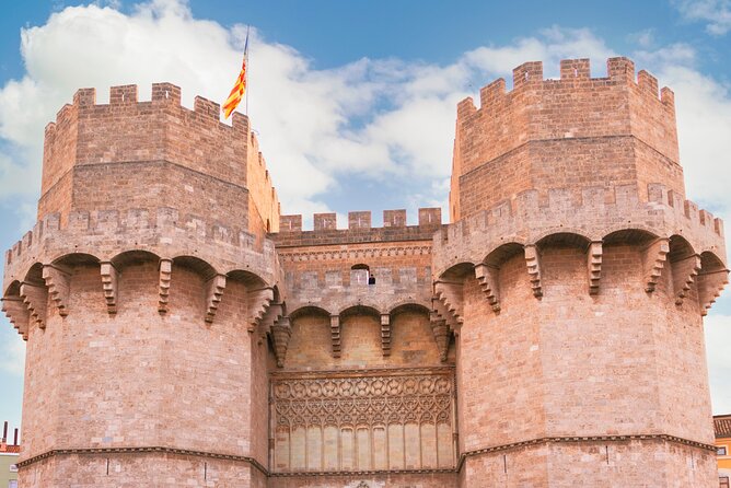 Valencia Iconic Sights Scavenger Hunt - Common Questions