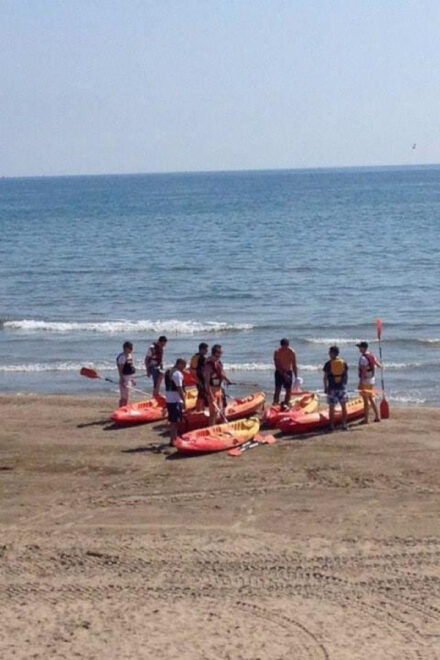 Valencia: Kayak Excursion - Meeting Point and Instructor
