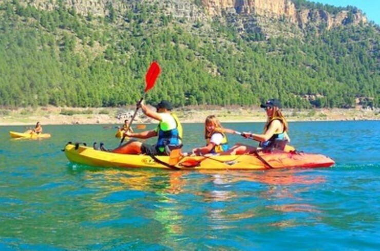 Valencia: Kayak of Calm Waters in Montanejos - Pricing and Duration