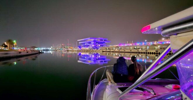 Valencia: Night Cruise With Free Drink - Highlights