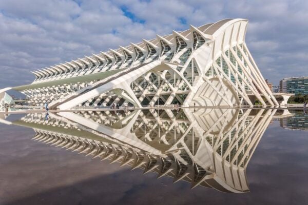 Valencia: Oceanografic, Hemisferic & Science Museum Combos - The Sum Up