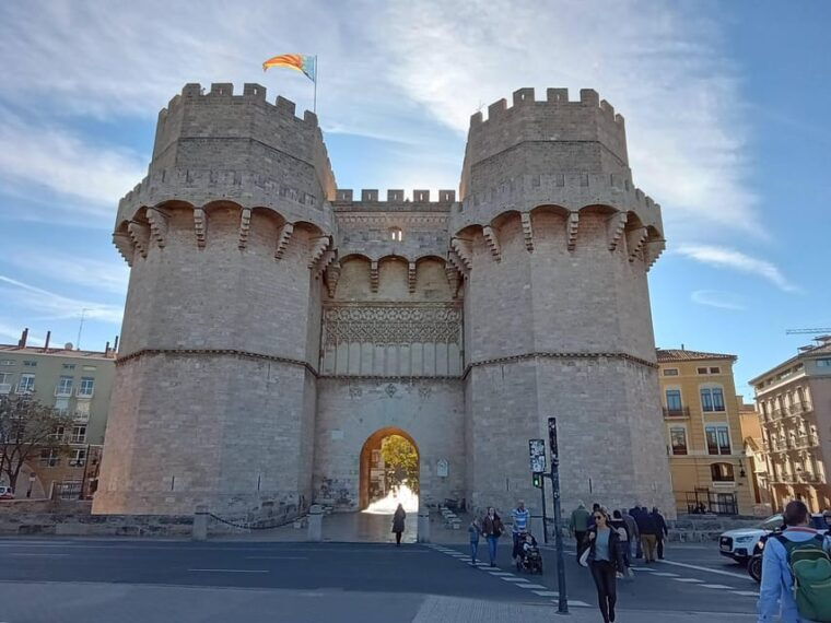 Valencia Old Town Guided Tour - Meeting Point and Accessibility