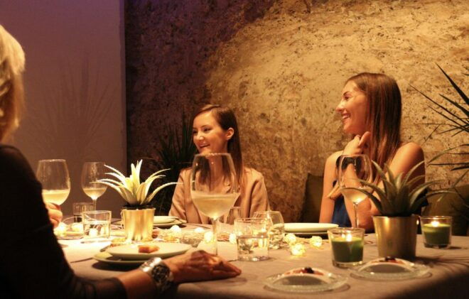 Valencia: Old Town Tour, Wine & Tapas in an 11th C. Monument - Full Description