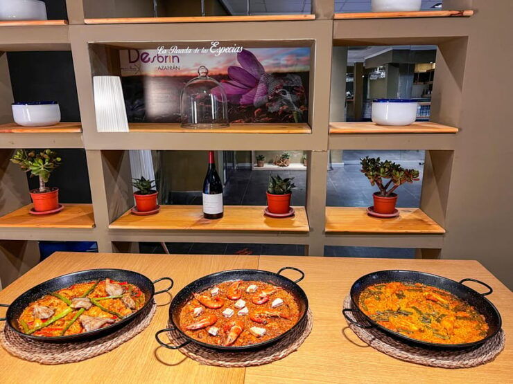 Valencia: Paella Cooking Class With Central Market Tour - Guided Market Exploration