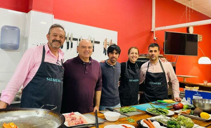 Valencia: Paella Workshop and Algiros Market Visit - Workshop Experience