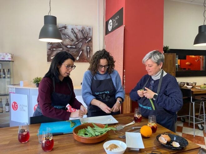 Valencia: Paella Workshop and Algiros Market Visit - Customer Reviews