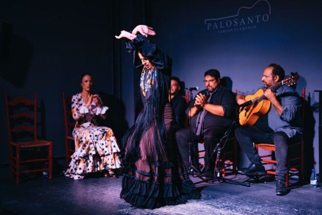 Valencia: Palosanto Flamenco Show Ticket - Select Participants and Date
